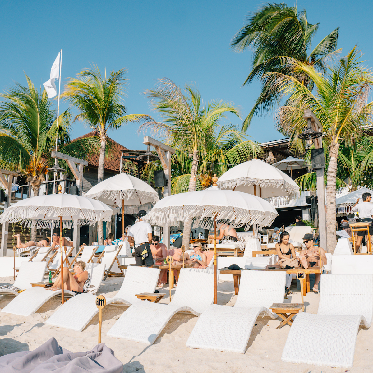 Ohana’s Beach Club