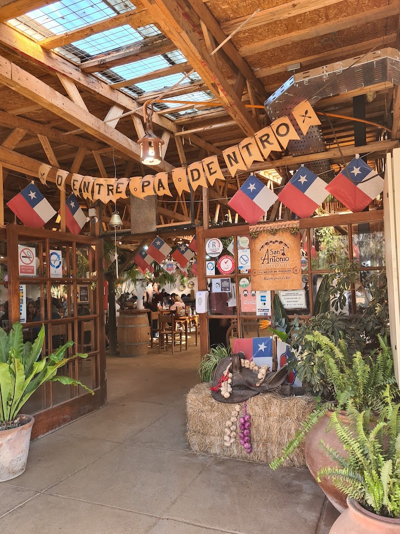 Pomaire Artisan Village pottery shopping