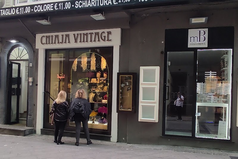Shopping on Via Chiaia