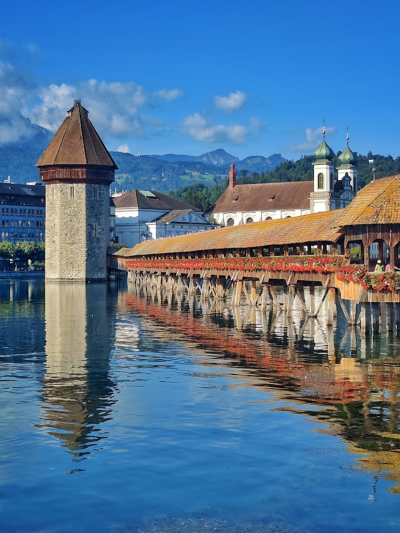 Chapel Bridge (Kapellbrücke)