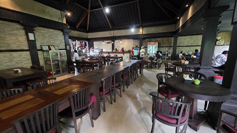 Warung Babi Guling Ibu Oka