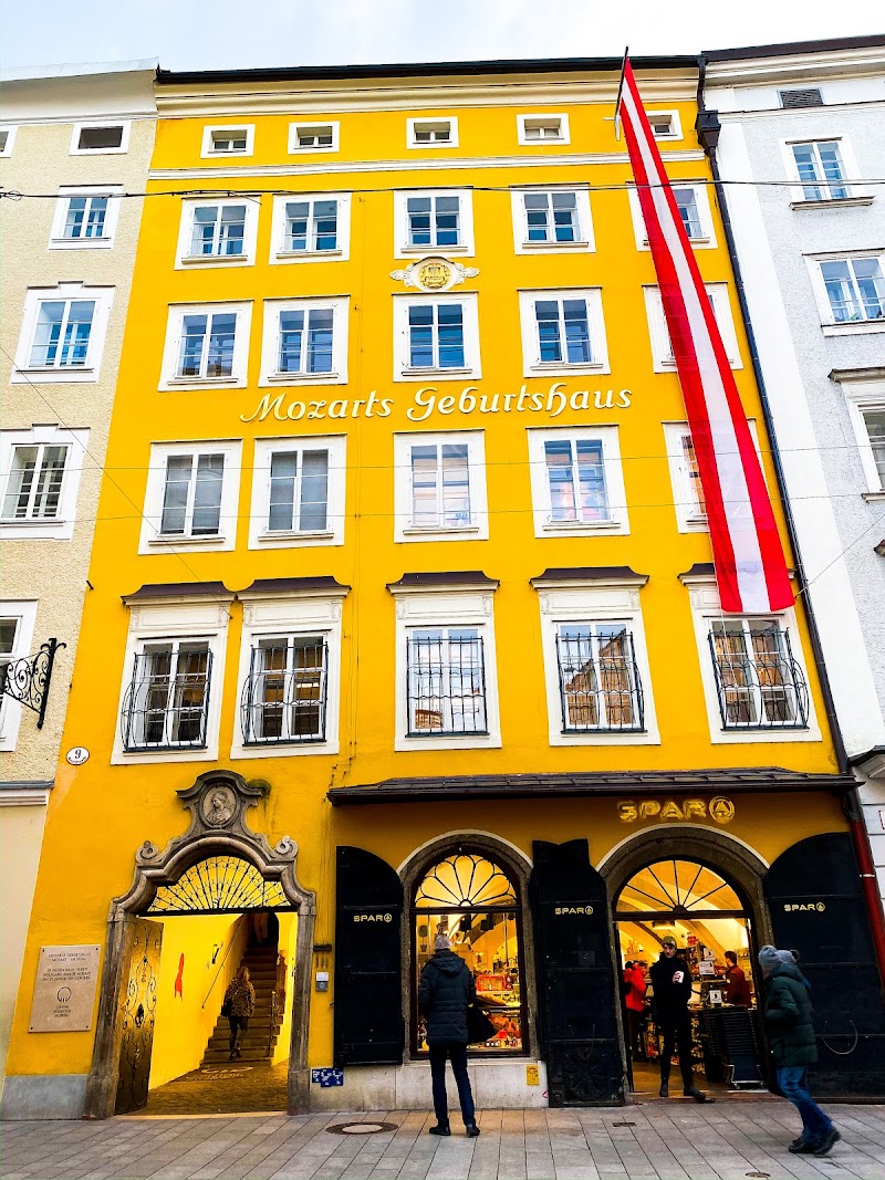 Mozarts Geburtshaus (Mozart's Birthplace)
