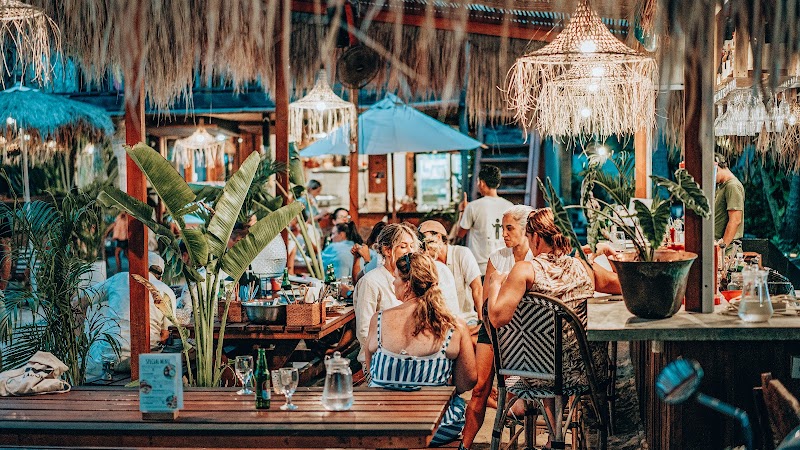 The Coconut Hut Mini Golf