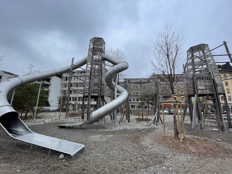 Schiffbau Spielplatz and Im Viadukt Arches