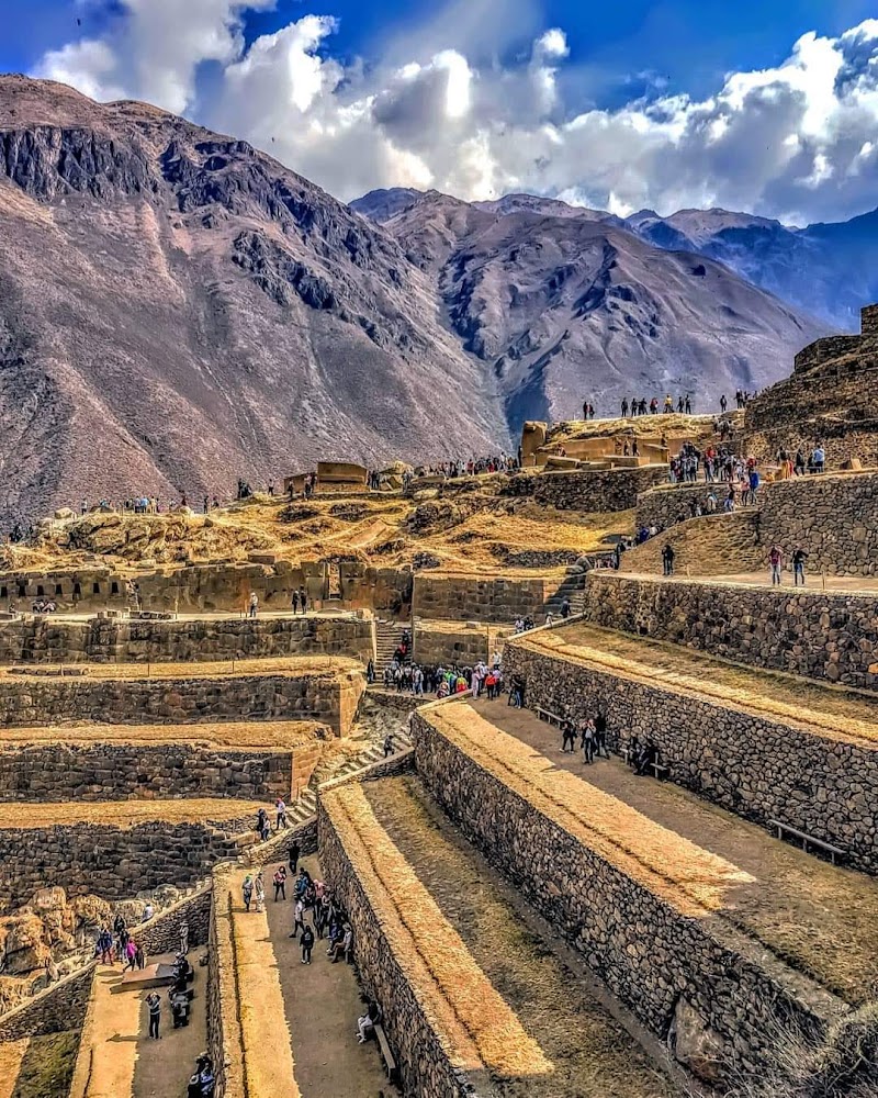 Ollantaytambo Fortress and Town