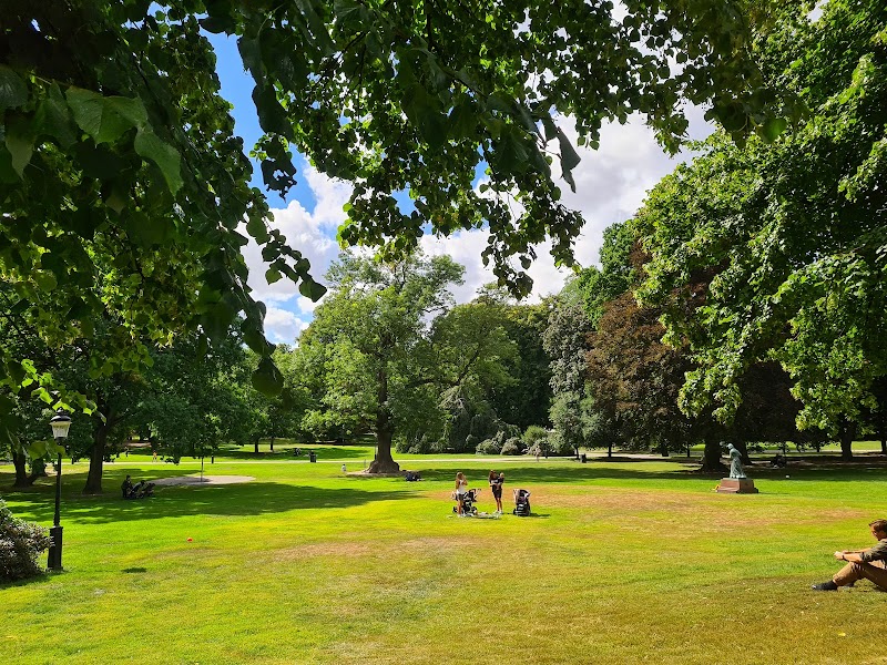 Humlegården Park