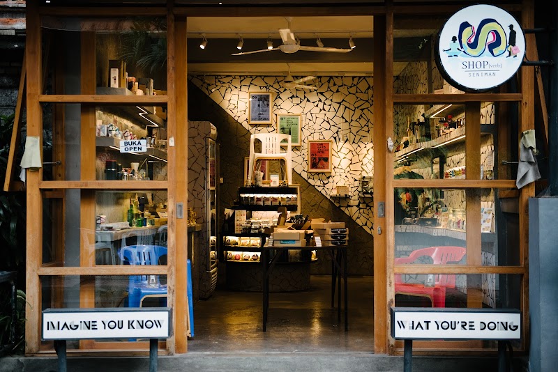 Seniman Coffee Studio