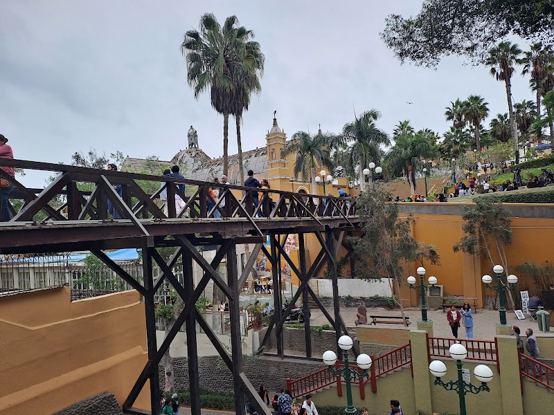 Puente de los Suspiros and Bajada de Baños