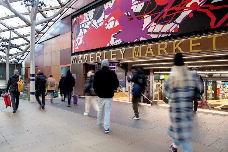 Princes Street and Victoria Street Shopping
