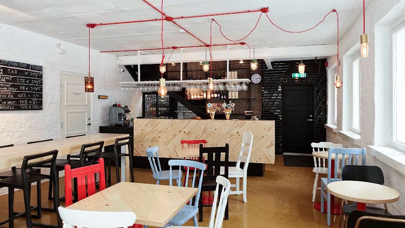 Pudel Baar (Non-Alcoholic Visit for the Space)