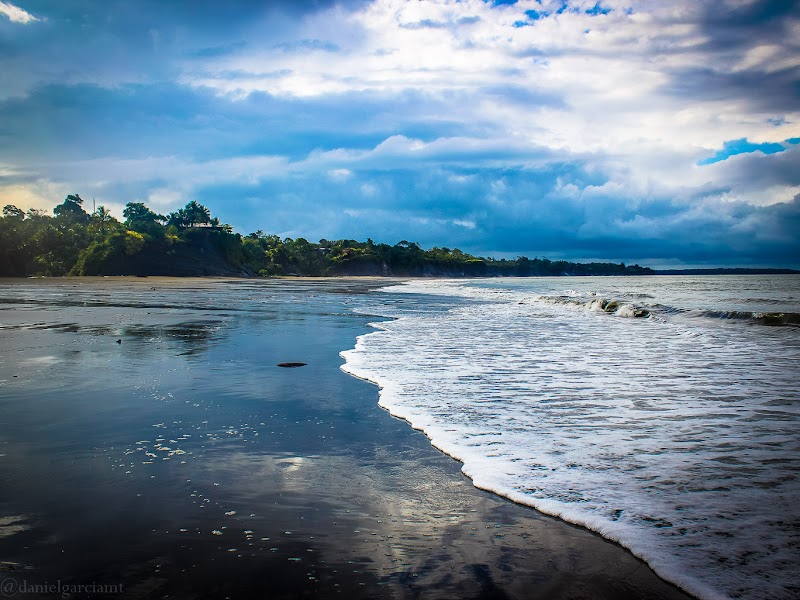 Playa La Barra Final Swim